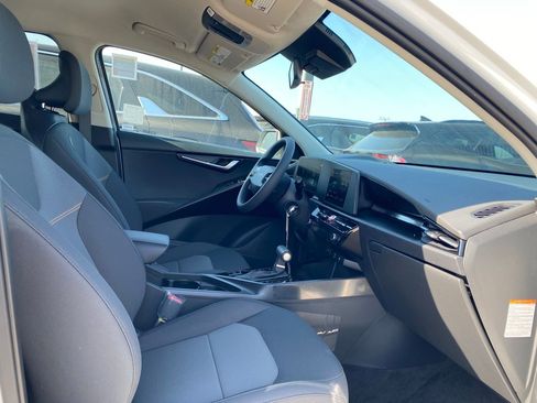 New 2026 Kia Niro LX FWD image 24