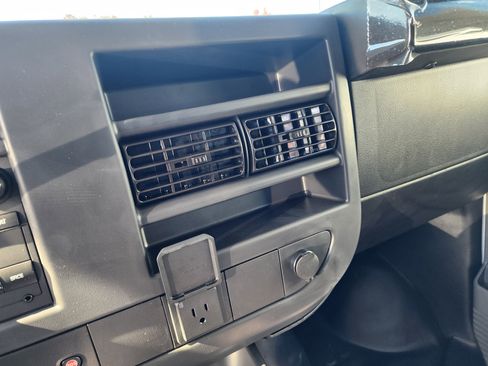 New 2025 Chevrolet Express 2500 w/ Driver Convenience Package image 32