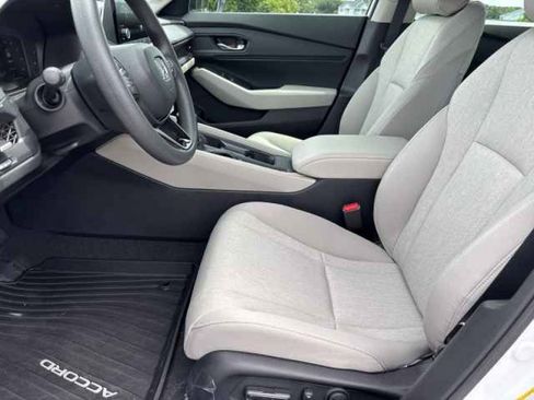 New 2025 Honda Accord SE image 23
