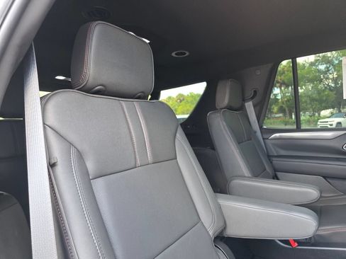 Used 2023 Chevrolet Tahoe RST w/ Luxury Package RWD image 19