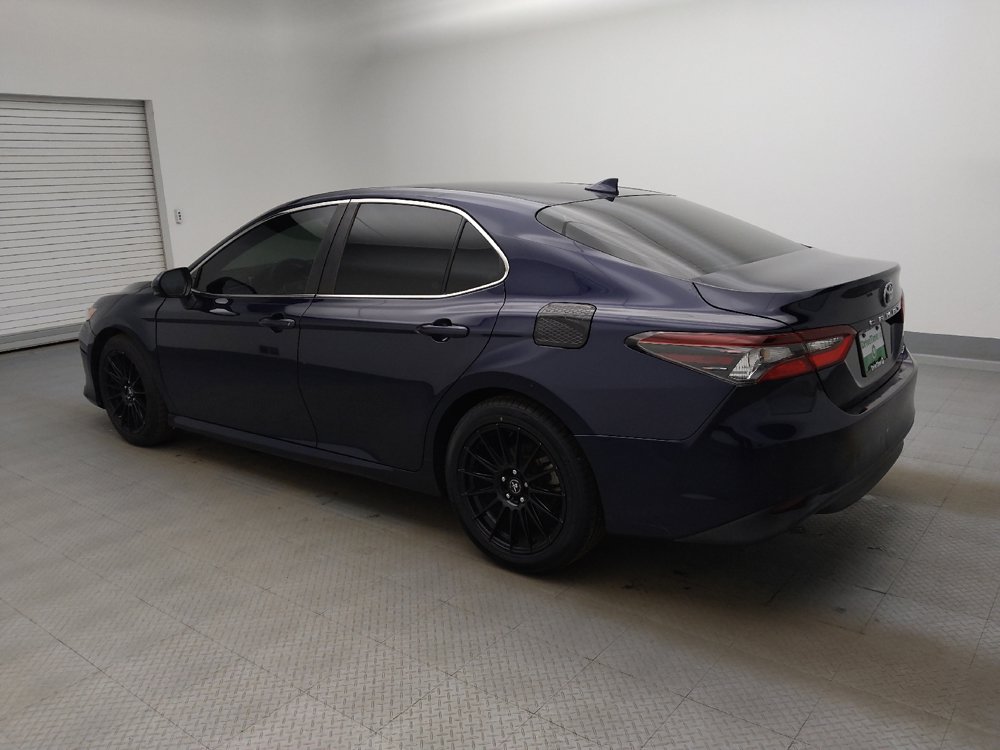 Used 2022 Toyota Camry LE FWD image 3