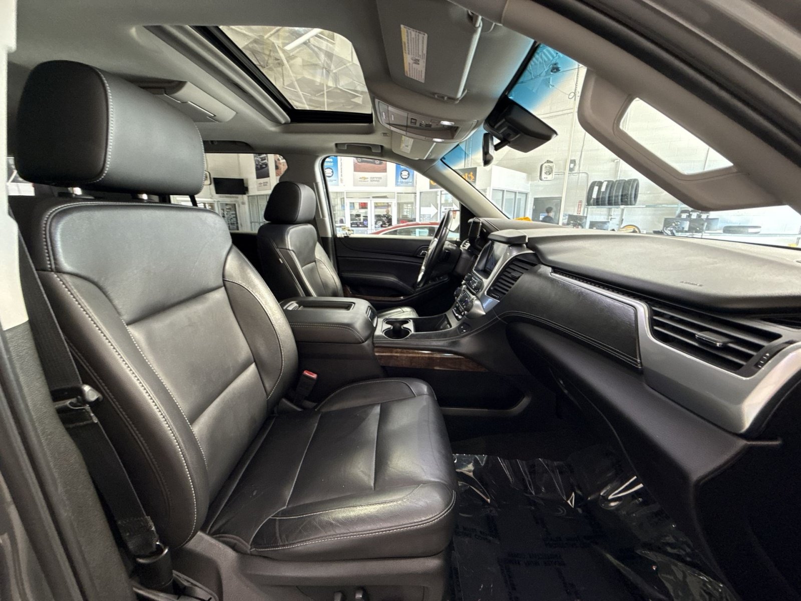 Used 2018 Chevrolet Tahoe LT w/ LT Signature Package AWD/4WD image 30