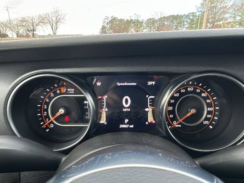 Used 2023 Jeep Gladiator Mojave w/ LED Lighting Group AWD/4WD image 24
