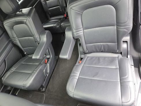 Used 2024 Lincoln Navigator Premiere image 34