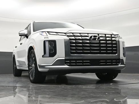 Used 2023 Hyundai Palisade Calligraphy w/ Cargo Package AWD/4WD image 26
