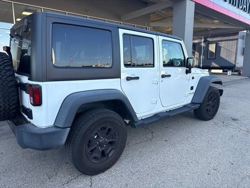 Used 2018 Jeep Wrangler Unlimited Sport w/ Quick Order Package 24W AWD/4WD image 2