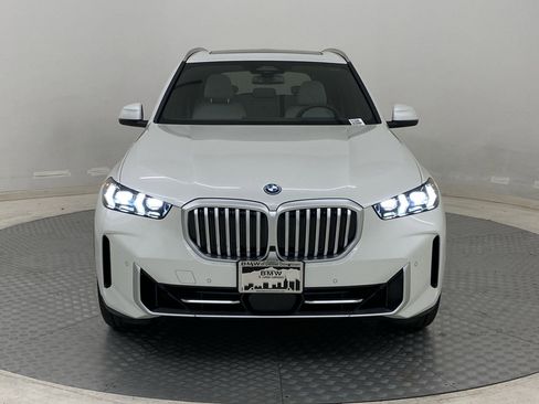 New 2026 BMW X5 xDrive50e w/ Climate Comfort Package image 5