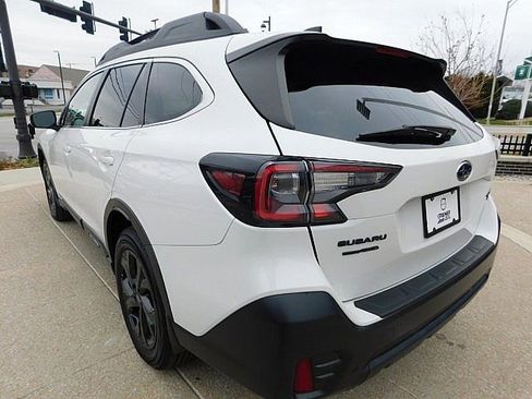 Used 2022 Subaru Outback Onyx Edition XT image 10