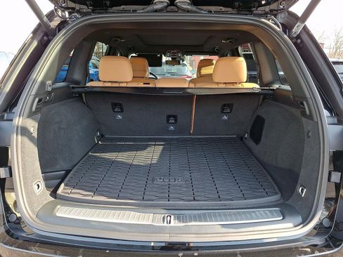 Used 2025 Jeep Grand Cherokee Summit w/ Adv Protech Group IV image 30