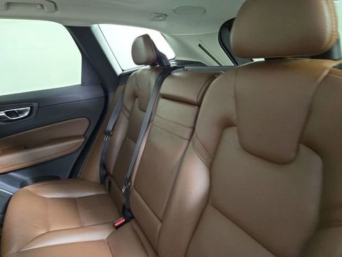 Used 2019 Volvo XC60 T5 Inscription w/ Protection Package AWD/4WD image 15