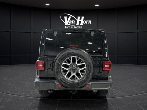 Used 2024 Jeep Wrangler Sahara w/ Technology Group image 13