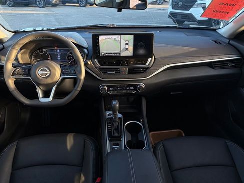 Used 2024 Nissan Altima 2.5 SL FWD image 26