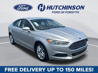 Used 2015 Ford Fusion SE FWD video 1