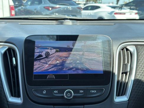 Used 2023 Chevrolet Malibu LT FWD image 17
