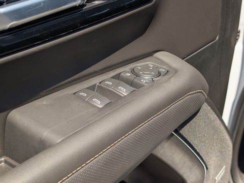 New 2026 Chevrolet Suburban Premier RWD image 17