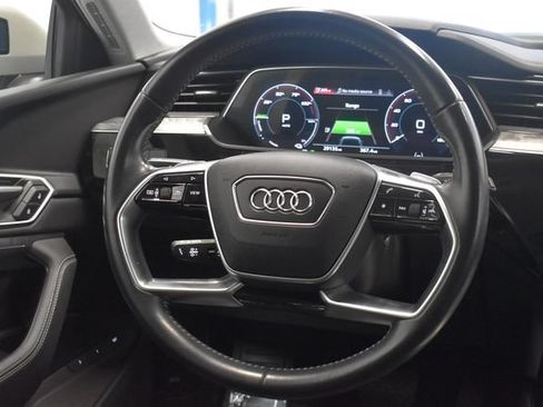Used 2021 Audi e-tron Premium w/ Convenience Plus Package AWD/4WD image 23