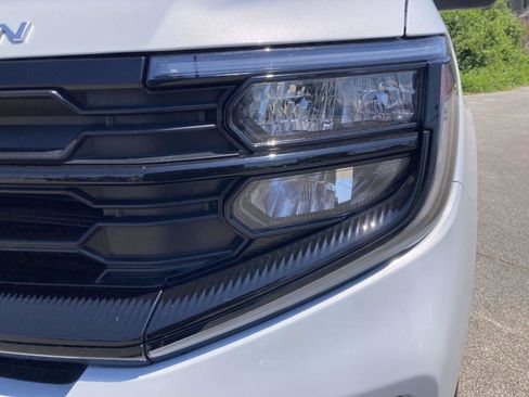 Used 2025 Ford Expedition Max Active RWD image 11