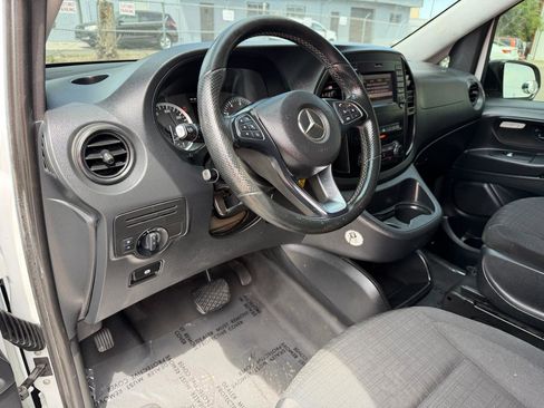 Used 2016 Mercedes-Benz Metris image 19