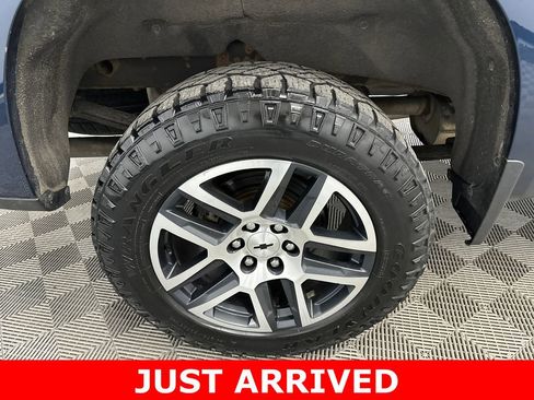 Used 2020 Chevrolet Silverado 1500 LT Trail Boss image 18