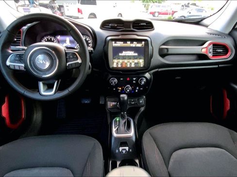 Certified 2023 Jeep Renegade Trailhawk AWD/4WD image 15