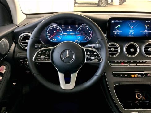 Used 2021 Mercedes-Benz GLC 300 4MATIC image 6