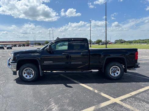 Used 2017 GMC Sierra 1500 4x4 Double Cab w/ Sierra Convenience Package image 8