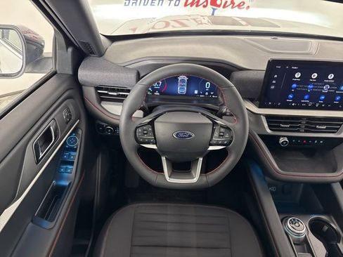 New 2026 Ford Explorer ST-Line w/ ST-Line Street Pack image 10