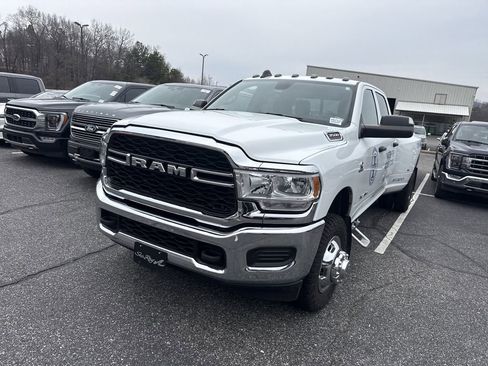Used 2022 RAM 3500 Tradesman image 7