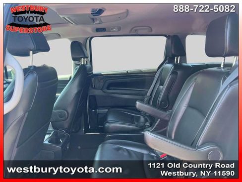 Used 2023 Honda Odyssey Touring image 12