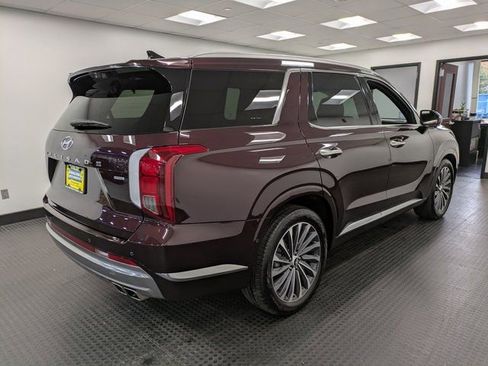 Used 2024 Hyundai Palisade Calligraphy image 4