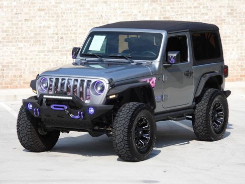Used 2018 Jeep Wrangler Sport AWD/4WD image 25