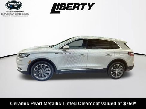 Used 2022 Lincoln Nautilus Reserve AWD/4WD image 3