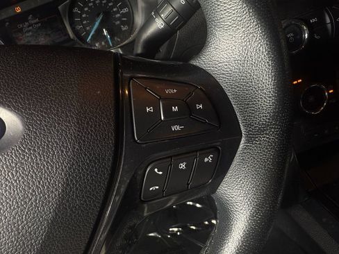 Used 2018 Ford Explorer XLT FWD image 13