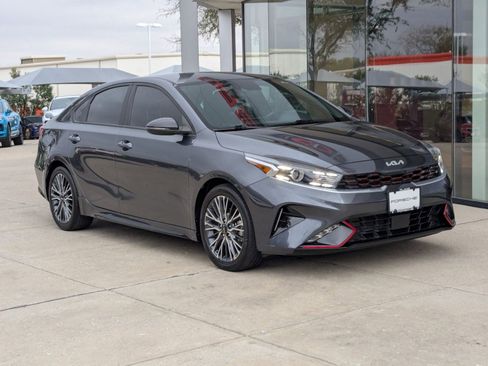 Used 2024 Kia Forte GT-Line image 7