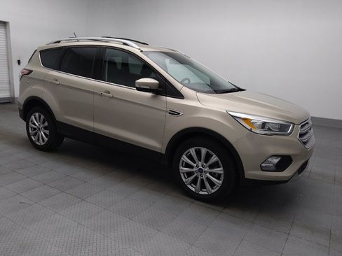 Used 2018 Ford Escape Titanium w/ Ford Safe & Smart Package FWD image 11