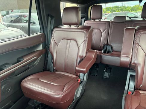 Used 2024 Ford Expedition Limited AWD/4WD image 44