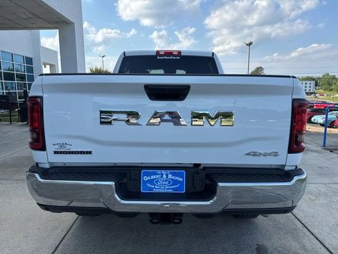 Used 2026 RAM 2500 Big Horn AWD/4WD image 6