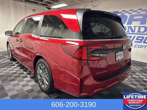 New 2026 Honda Odyssey Touring image 12