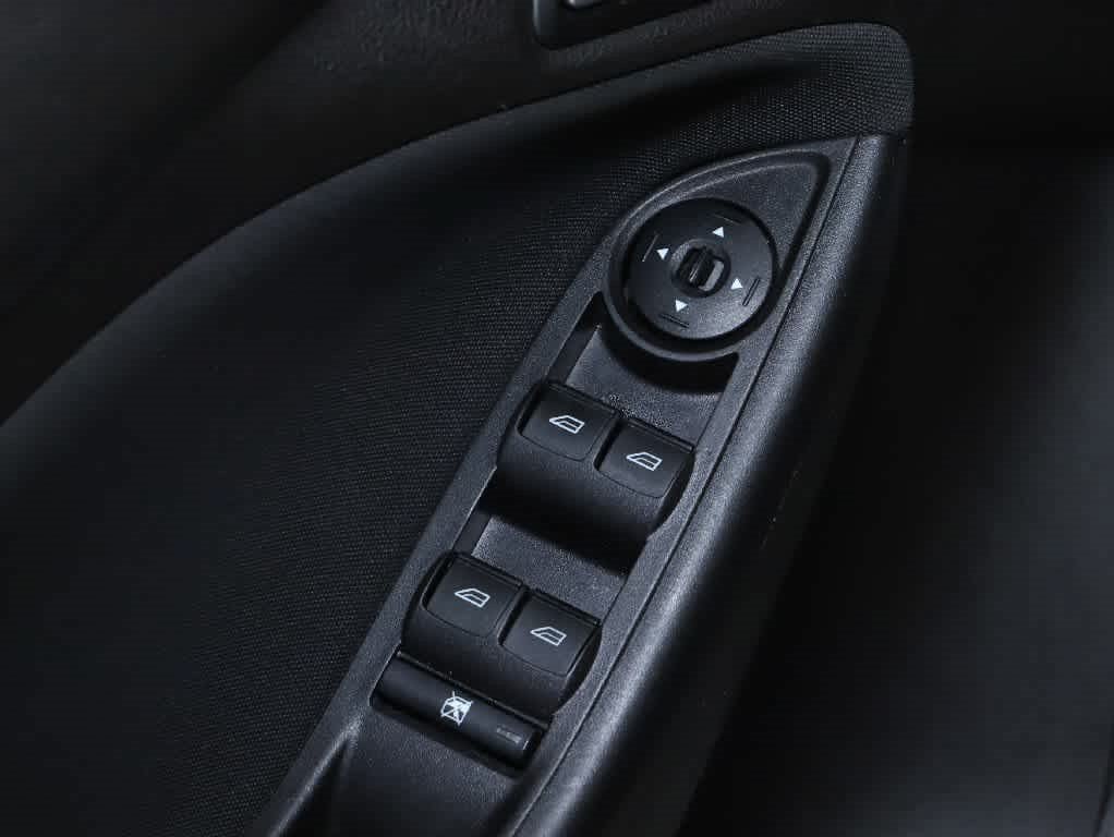 Used 2017 Ford Focus SE FWD image 16