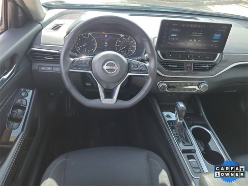 Used 2023 Nissan Altima 2.5 SV w/ SV Premium Package image 12