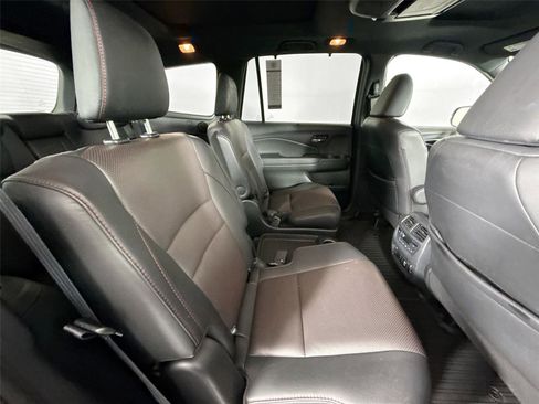 Used 2021 Honda Pilot Black Edition image 42