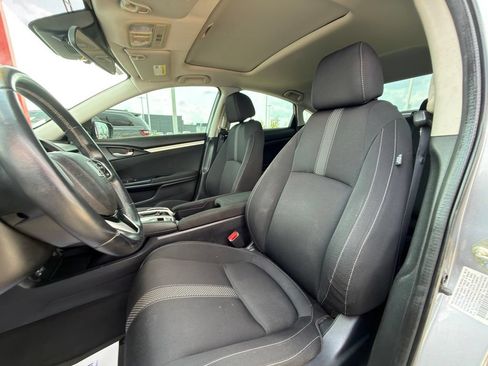 Used 2019 Honda Civic EX image 10