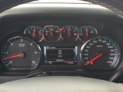 Used 2019 Chevrolet Suburban LT image 33