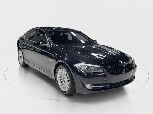 Used 2011 BMW 535i Sedan image 2