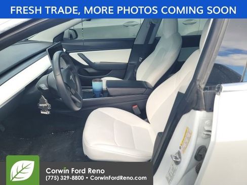 Used 2020 Tesla Model 3 Standard Range Plus image 9