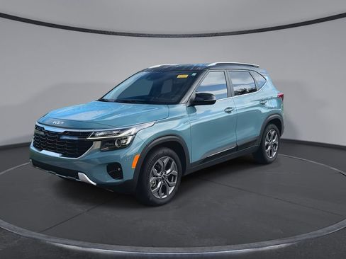 Used 2024 Kia Seltos S AWD/4WD image 4