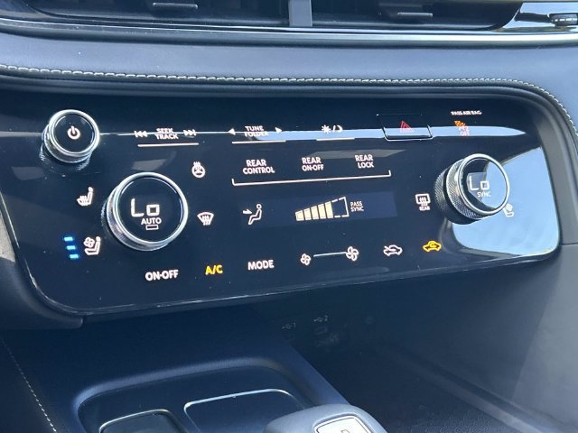 Certified 2026 INFINITI QX60 Sport w/ Dark Cargo Package AWD/4WD image 36