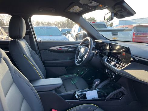 Used 2026 Chevrolet TrailBlazer ACTIV w/ Convenience Package image 5