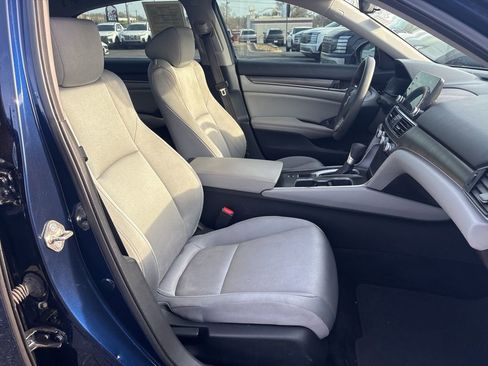 Used 2020 Honda Accord LX image 11