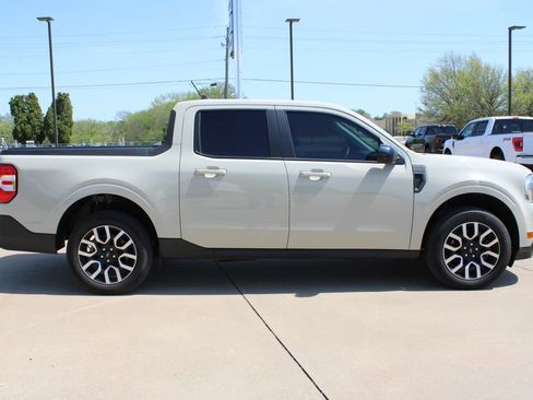 Used 2024 Ford Maverick Lariat image 4